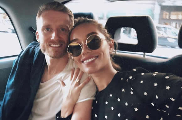 Schurrle takes mind off Fulham woes with secret wedding to stunning cookery show presenter