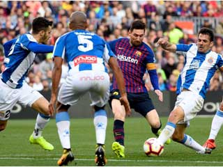 Barcelona 2 Espanyol 0: Sanchez costs visitors as Messi strikes twice