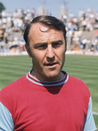 Jimmy Greaves had 'six or seven lagers to relax' as part of 70s West Ham drinking gang