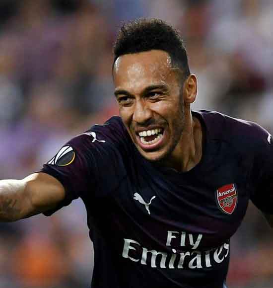 Valencia 2 Arsenal 4 (3-7 agg): Aubameyang treble books Baku berth