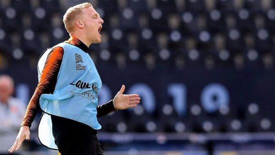 Van de Beek, Real Madrid's alternative if they can't sign Pogba