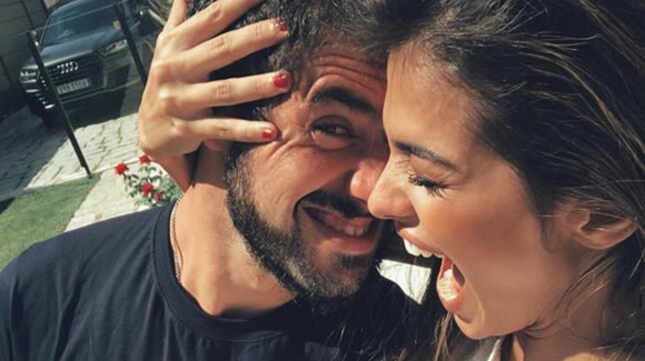 Isco and Sara Salamo welcome their first child into the world