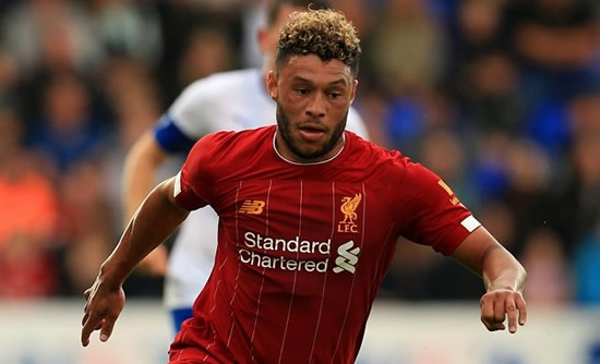 Oxlade-Chamberlain signs four-year Liverpool extension