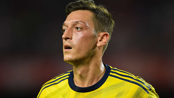 'We need him' - Emery's message as Ozil prepares for Spurs return