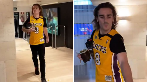 Griezmann wears a Kobe Bryant jersey as he arrives at the Camp Nou