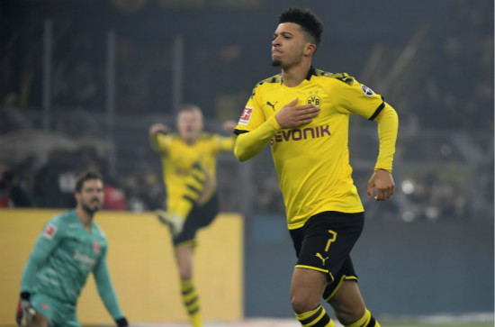 Dortmund chief speaks out over Sancho future as Man United frontrunner reports mount