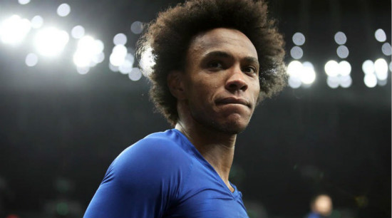 Arsenal and Tottenham are keen to take Chelsea contract rebel Willian on a free transfer - report