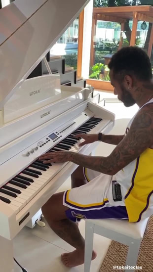 Neymar shows off piano playing skills on lockdown at £7m pad – and reveals why Barca transfer target stuck to football