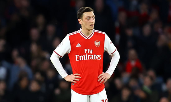 Arsenal's Ozil facing uncertain Arsenal future amid expiring deal - sources