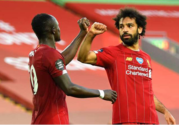 Liverpool 4-0 Crystal Palace: Returning Salah on target as Reds close in on title