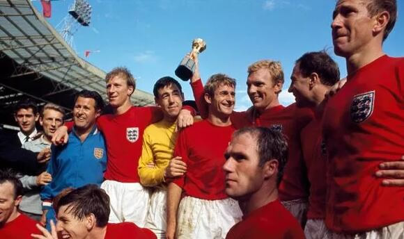 Jack Charlton dead: Tributes as England World Cup winner dies aged 85