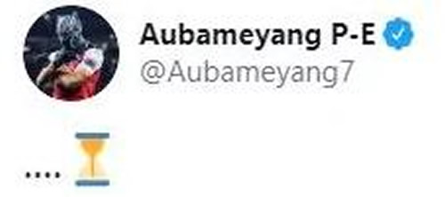 Arsenal fans hysterical as Aubameyang drops latest hint at new contract in cryptic tweet