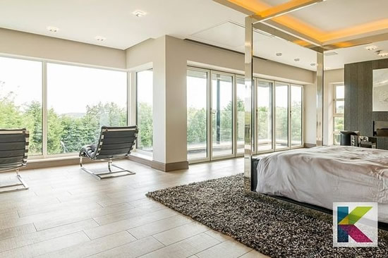 Paul Scholes’ £3.85m mansion up for sale with football pitch, spa and putting green