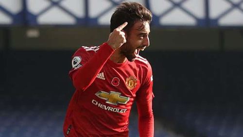 Transfer news and rumours LIVE: Man Utd to reward Fernandes with bumper new contract