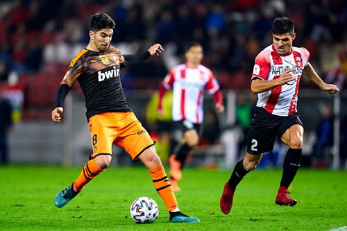 Valencia's stance on Carlos Soler transfer gives Arsenal hope of completing January deal