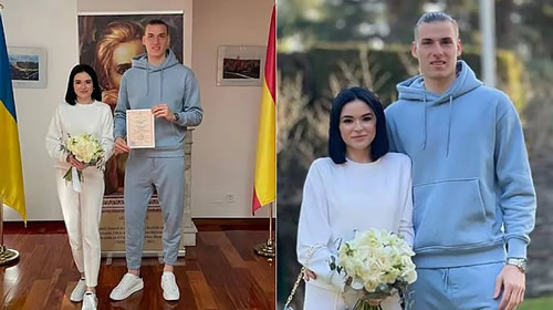 Andriy Lunin gets married... In a tracksuit!