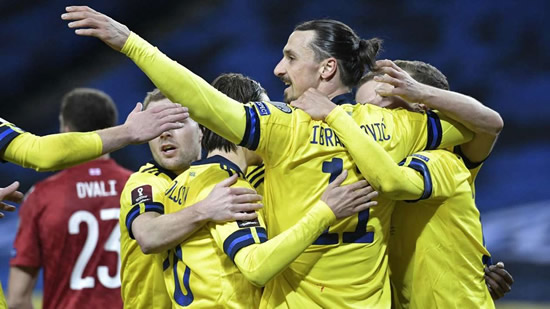 Sweden victorious on Ibrahimovic's return