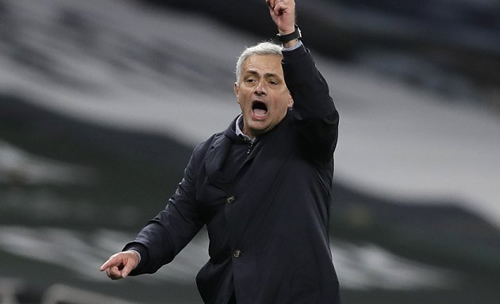 Mourinho admits Spurs must be clever in summer market