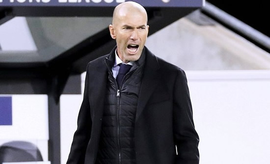 Zidane seriously considering walking out of Real Madrid