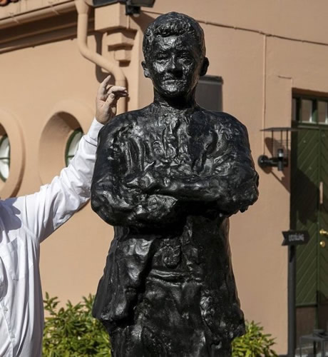 Man Utd boss Ole Gunnar Solskjaer to get his own statue in Norway as locals raise £53k
