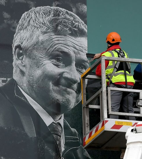 Man Utd tear down giant Ole Gunnar Solskjaer mural at Old Trafford after sacking