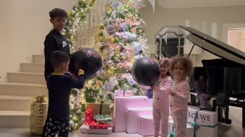 Cristiano Ronaldo and Georgina Rodriguez reveal they are expecting a boy and girl in adorable clip with their four kids