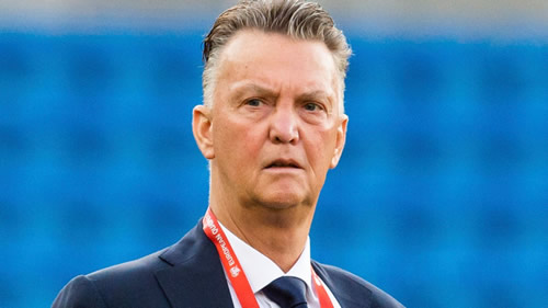Netherlands coach Louis van Gaal hits out at FIFA over staging World Cup in Qatar