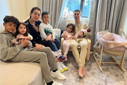 REUNITED ‘Home sweet home’ – Man Utd star Ronaldo posts pic with baby girl as Georgina Rodriguez returns home after son tragedy
