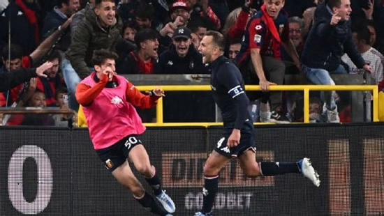 Juventus' Serie A title hopes ended by 2-1 loss at Genoa