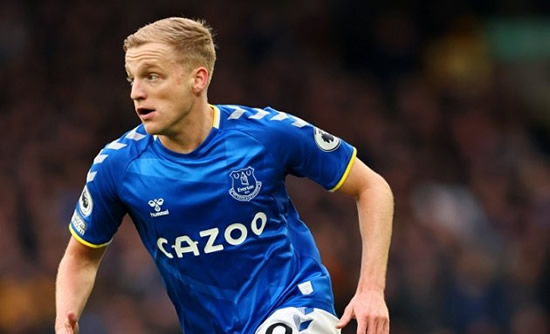 Van de Beek delighted about Man Utd return: I want as many minutes as possible
