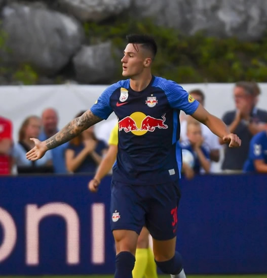 NEXT BEN RB Salzburg wonderkid Benjamin Sesko’s agent gives cryptic transfer hint as they share photos landing in Newcastle