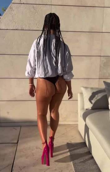 Cristiano Ronaldo's girlfriend causes Instagram frenzy as she shows off bum to fans