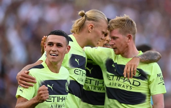 SELF SERVICE De Bruyne hilariously asks Haaland if he can ‘assist’ him with menu at restaurant as bromance blossoms at Man City
