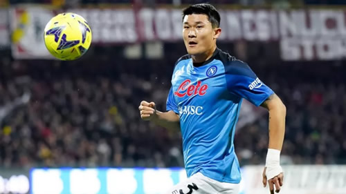 Tottenham join Manchester United in race for Napoli centreback