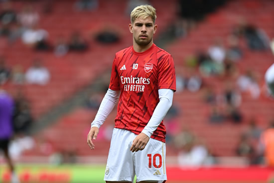 Chelsea make cash offer for Arsenal midfielder Smith Rowe