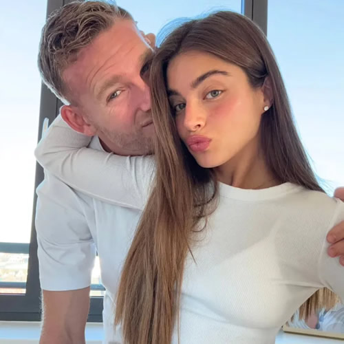 阿森纳足总杯对手在欧洲歌唱大赛舞台上